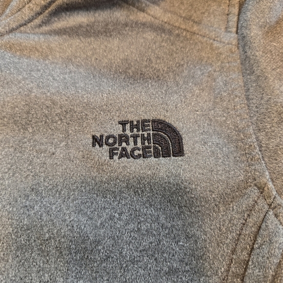 The North Face Womens Gray 1/4 Zip Pullover - Picture 2 of 9